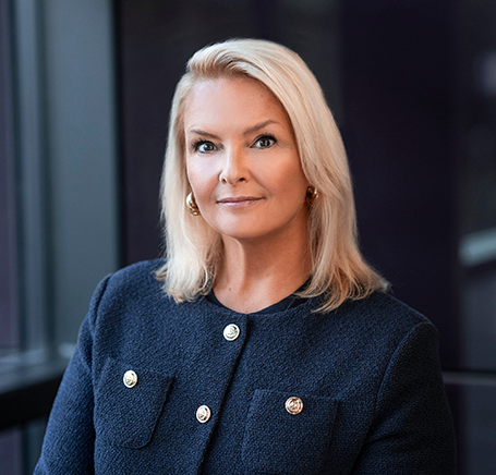 Porträt von Carolina Correa, General Managerin und VP der Amgen GmbH.